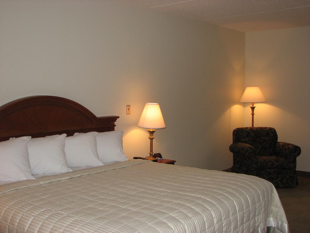 Chief Logan Lodge Hotel & Conference Habitación foto